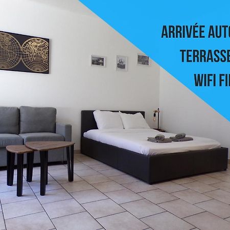 Studio Paul - Terrasse - Parking Gratuit - Need And Co Appartement Blois Buitenkant foto