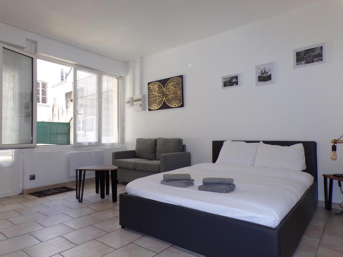 Studio Paul - Terrasse - Parking Gratuit - Need And Co Appartement Blois Buitenkant foto